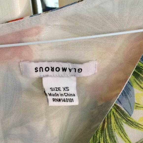 Glamorous Floral chiffon blouse v neck zipback XS - Picture 2 of 6